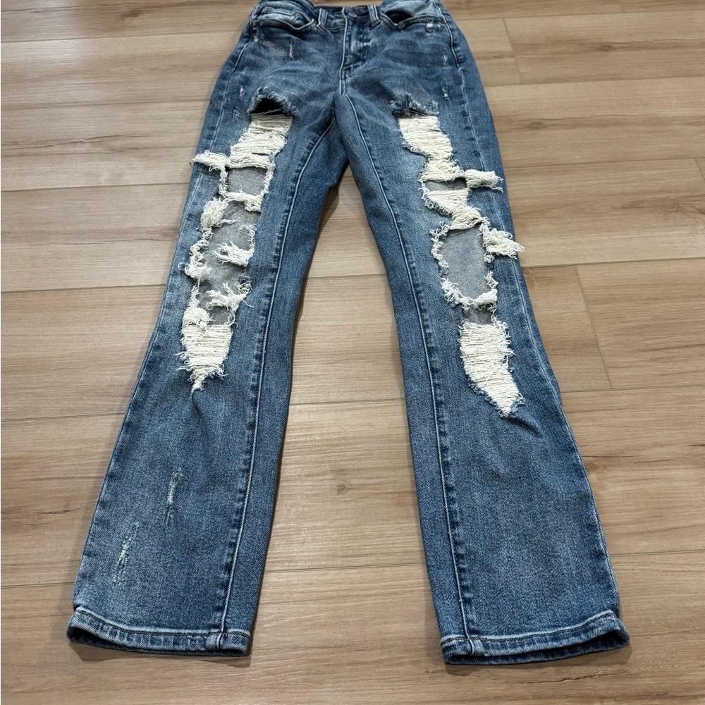 Judy Blue Distressed Straight Leg Jeans – Size 0/24